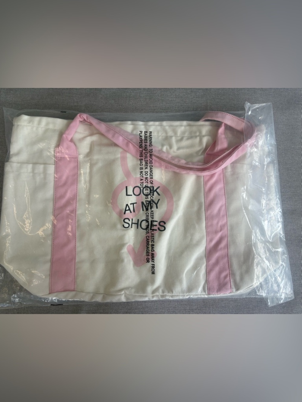 DSW Pink & White Canvas Tote with handles pockets. 21x19. Look so my shoes.